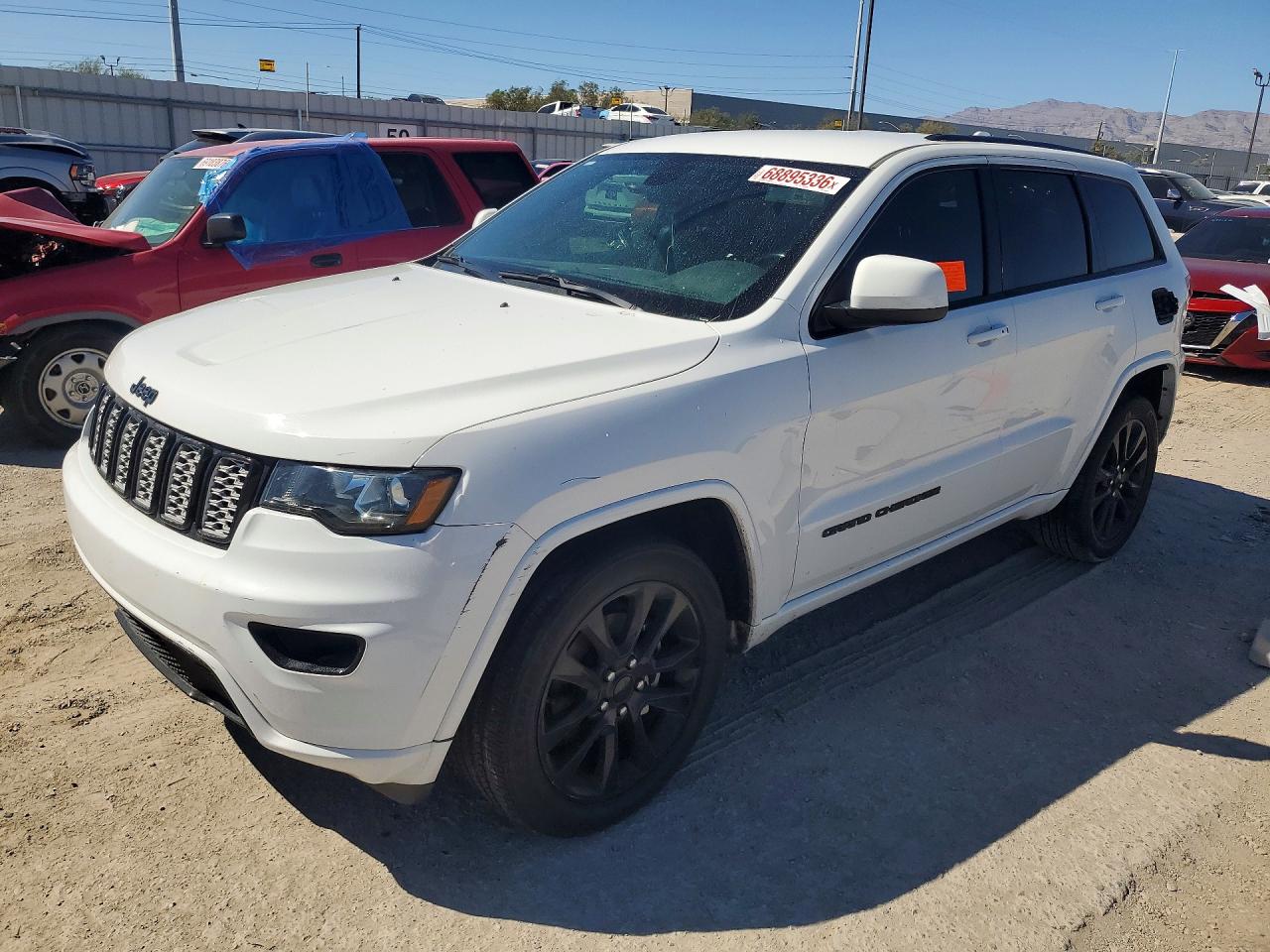2017 JEEP GRAND CHEROKEE LAREDO
