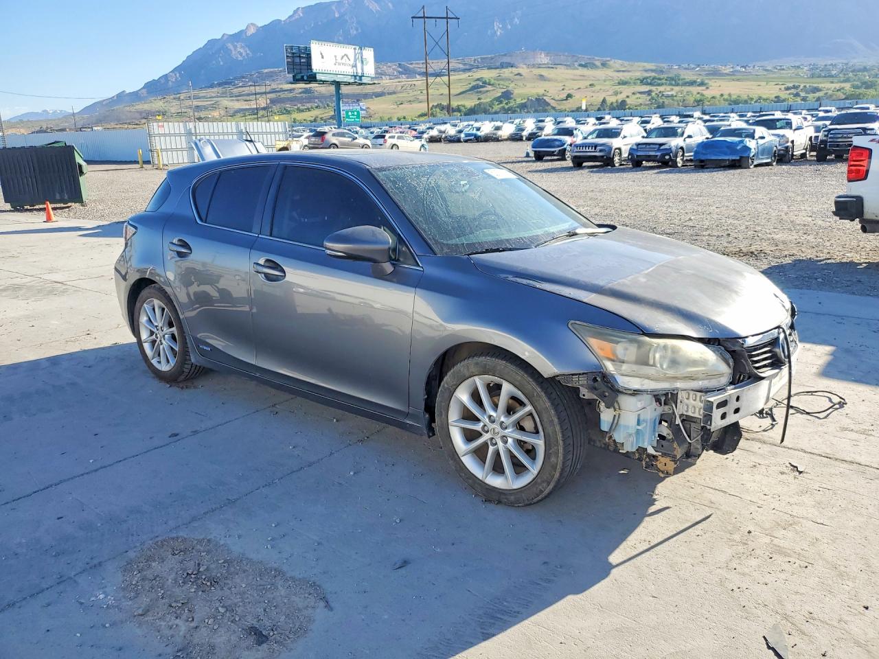 2013 LEXUS CT 200 — снимка 4