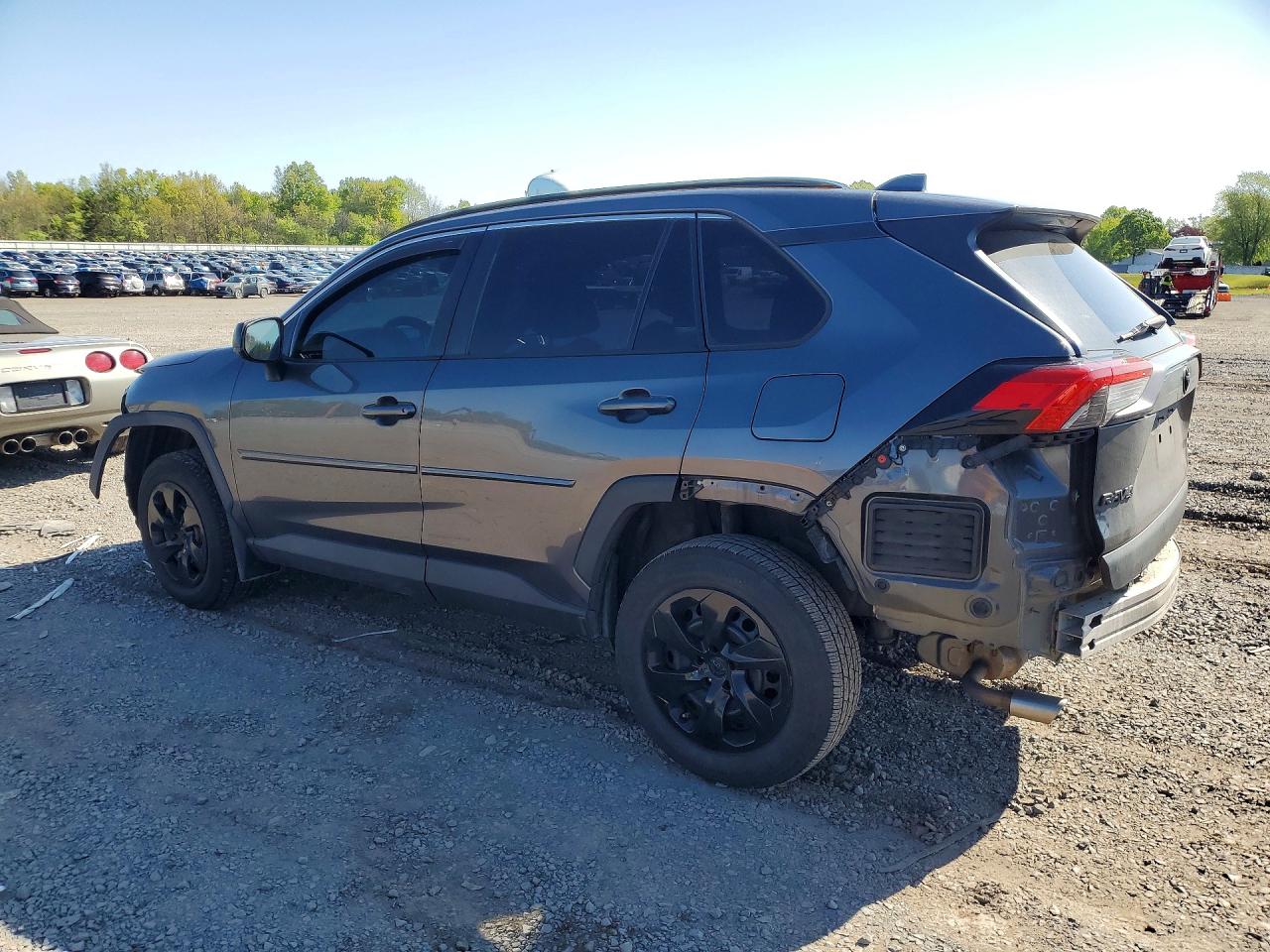 2019 TOYOTA RAV4 LE — снимка 2