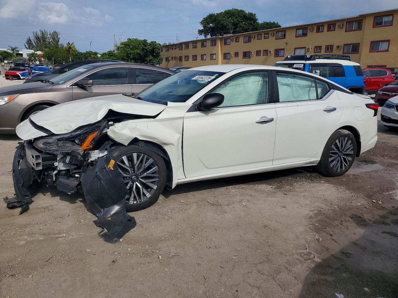 2024 NISSAN ALTIMA SV