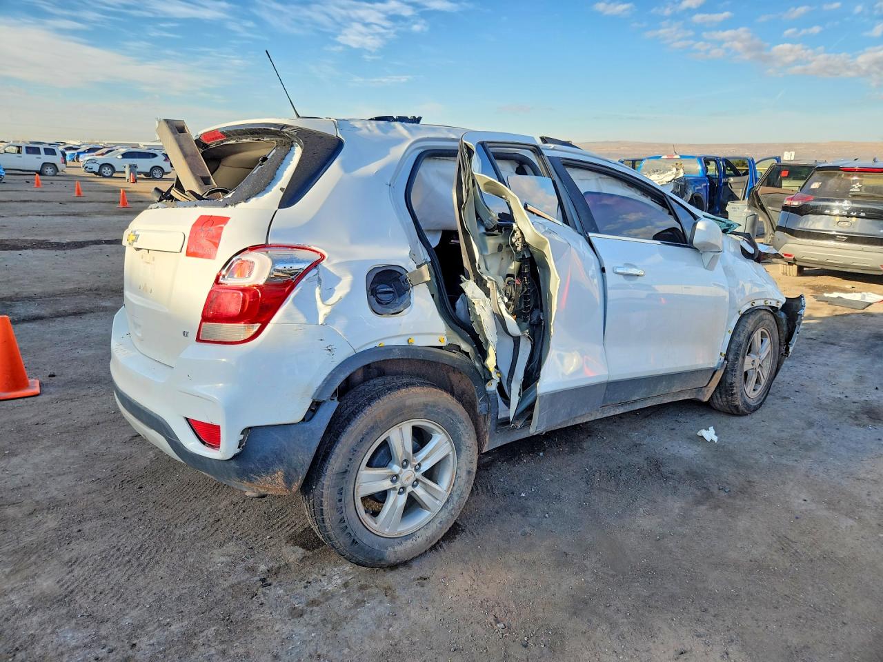 2020 CHEVROLET TRAX 1LT — снимка 3
