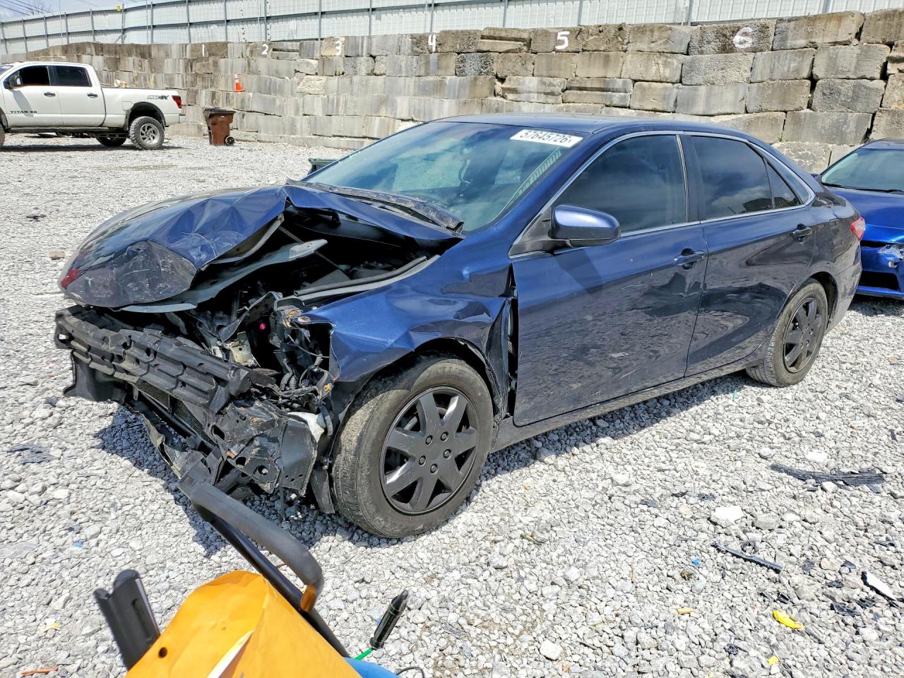 2015 TOYOTA CAMRY LE