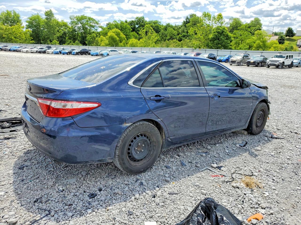 2015 TOYOTA CAMRY LE — снимка 3
