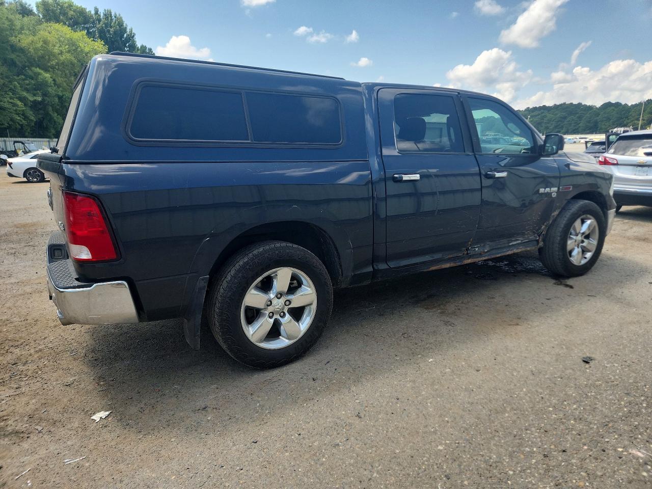 2016 RAM 1500 SLT — снимка 3