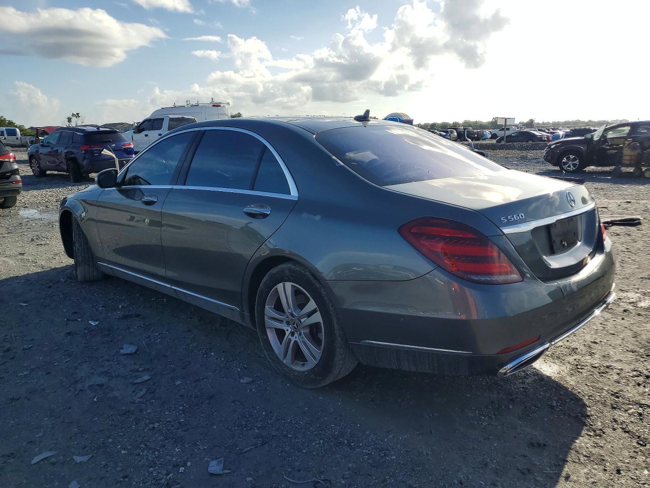 2018 MERCEDES-BENZ S 560 4MATIC — снимка 2