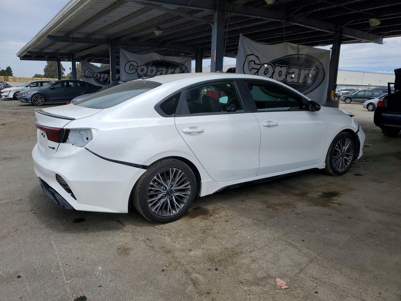 2022 KIA FORTE GT LINE — снимка 3