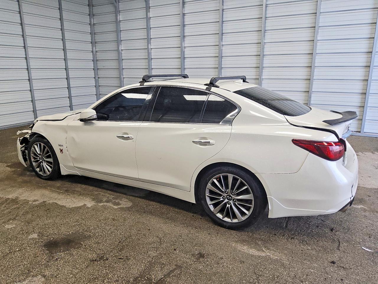 2019 INFINITI Q50 3.0T LUXE — снимка 2