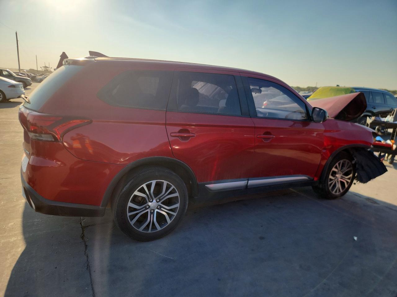 2017 MITSUBISHI OUTLANDER ES — снимка 3