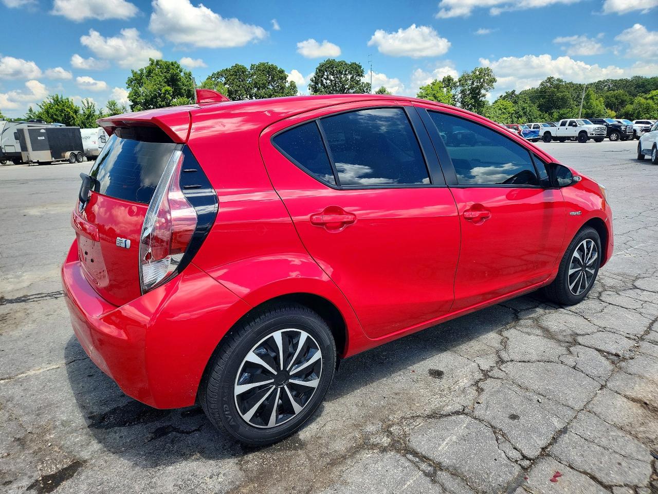 2016 TOYOTA PRIUS C TWO — снимка 3