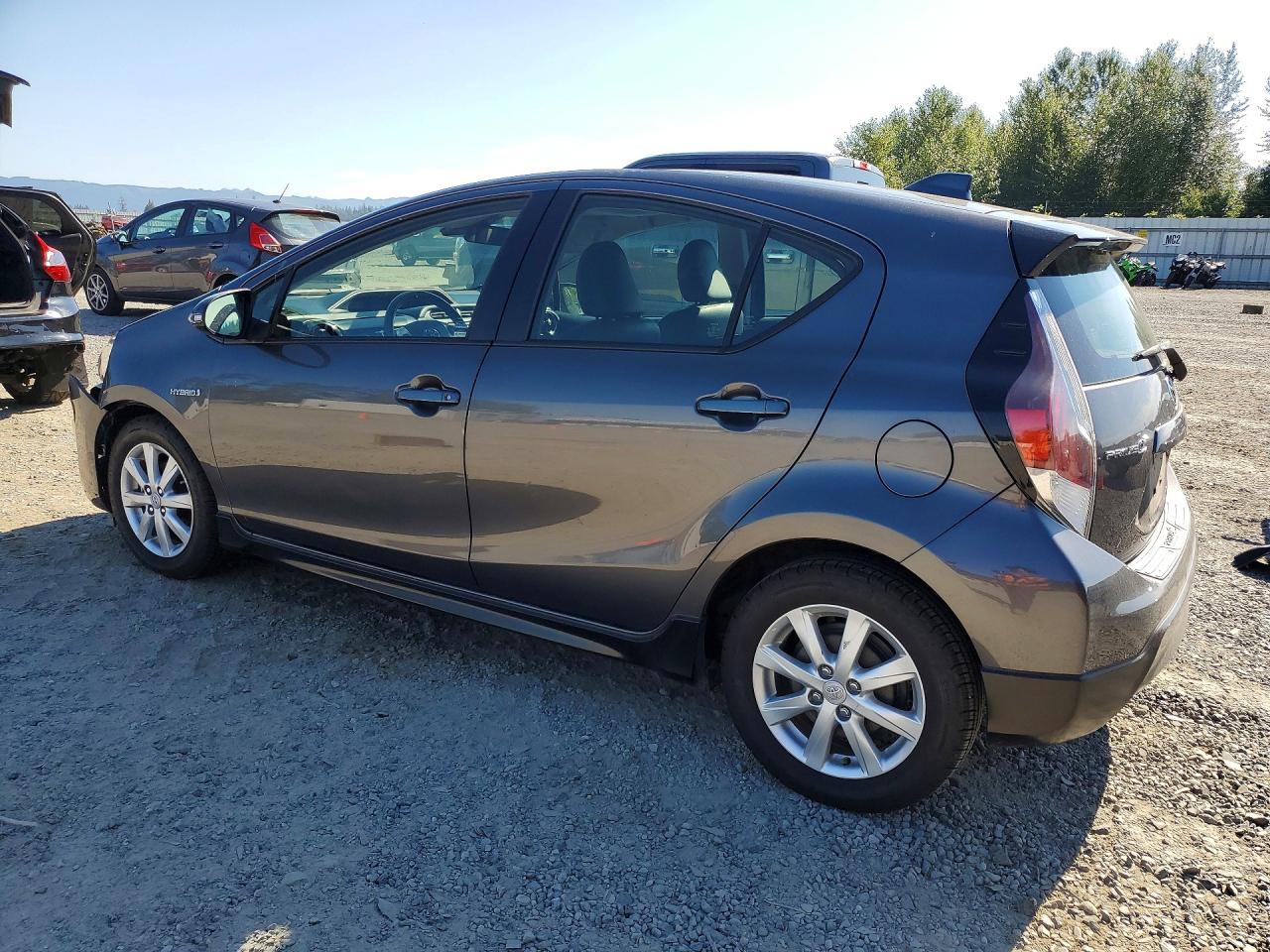 2017 TOYOTA PRIUS C FOUR — снимка 2