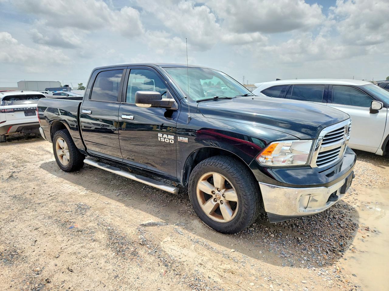 2016 RAM 1500 SLT — снимка 4