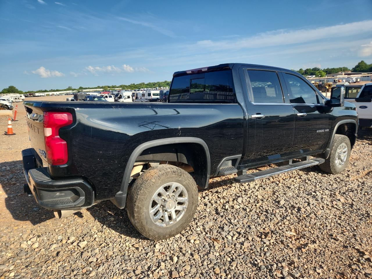 2022 CHEVROLET SILVERADO K2500 HIGH COUNTRY — снимка 3