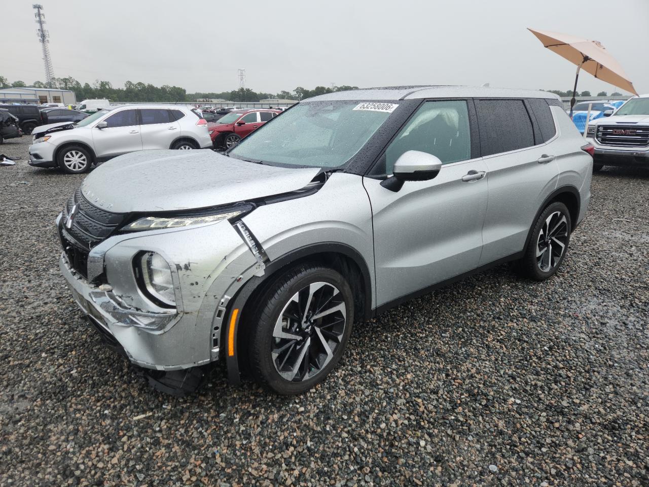 2024 MITSUBISHI OUTLANDER SE