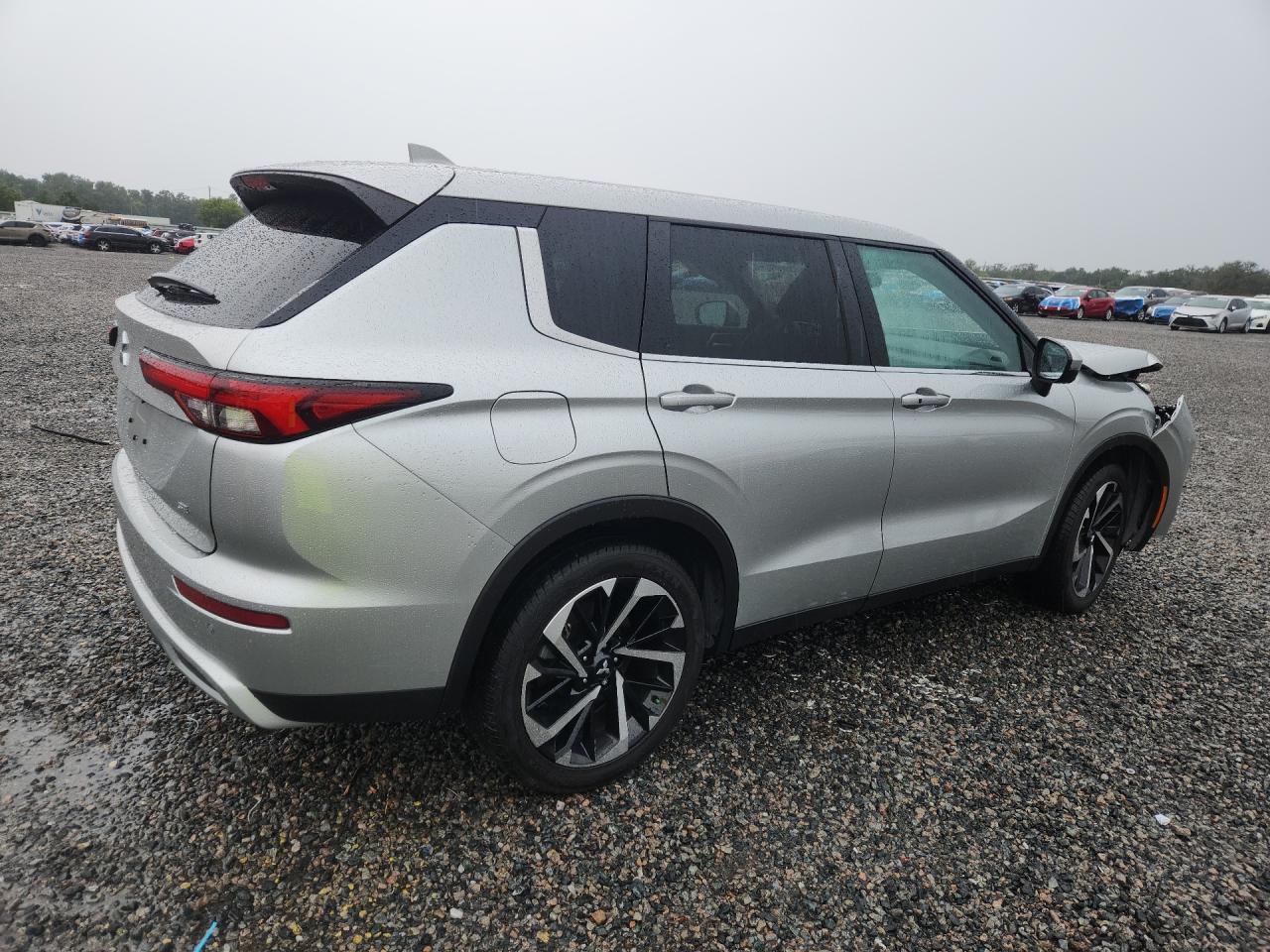 2024 MITSUBISHI OUTLANDER SE — снимка 3