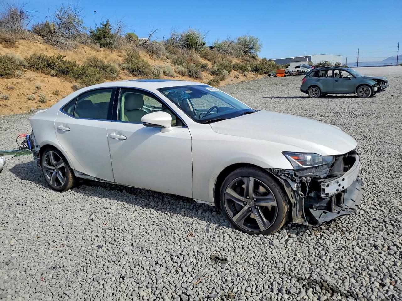 2017 LEXUS IS 300 — снимка 4