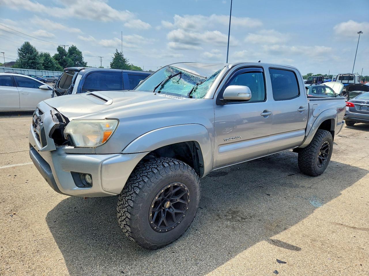 2015 TOYOTA TACOMA V6