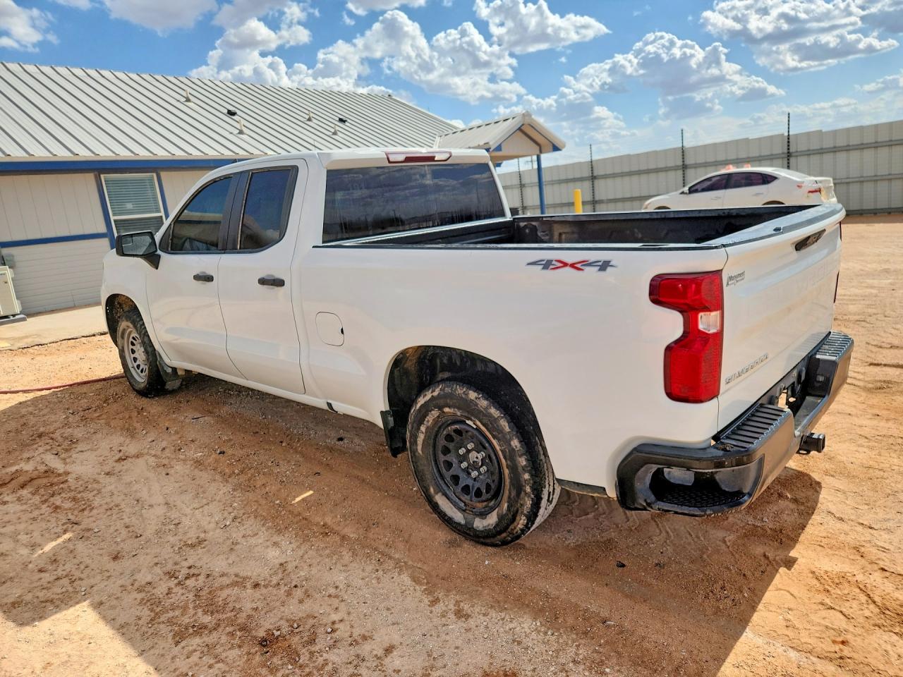 2023 CHEVROLET SILVERADO K1500 — снимка 2