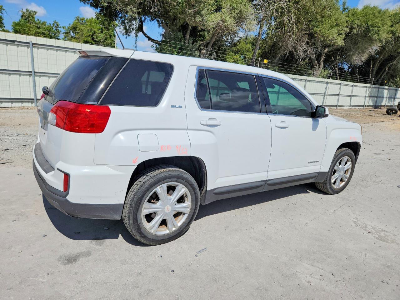 2017 GMC TERRAIN SLE — снимка 3