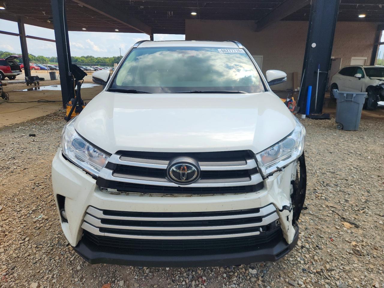 2019 TOYOTA HIGHLANDER XLE — снимка 5