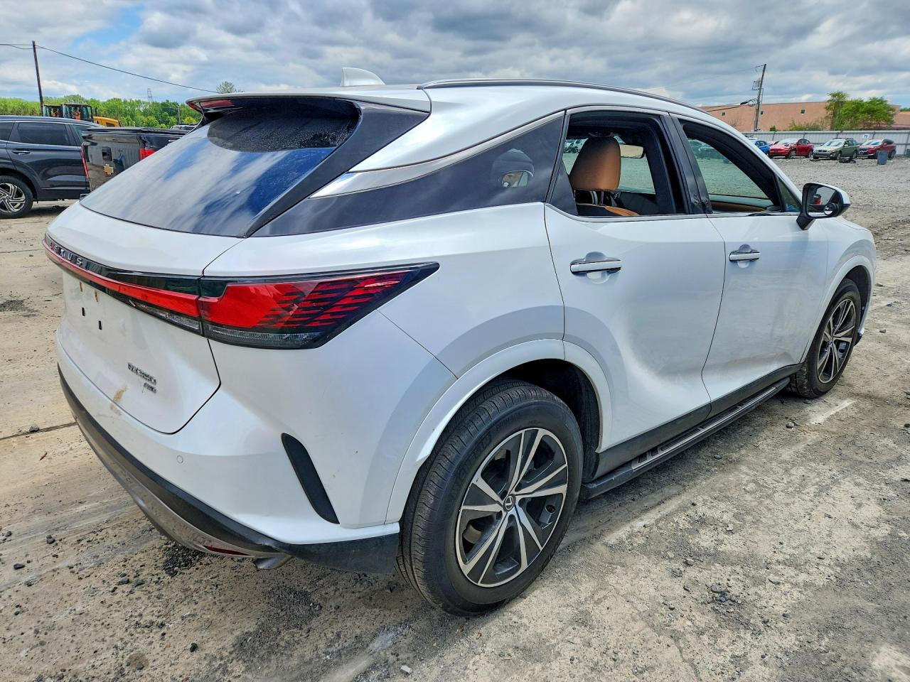2024 LEXUS RX 350 PREMIUM — снимка 3