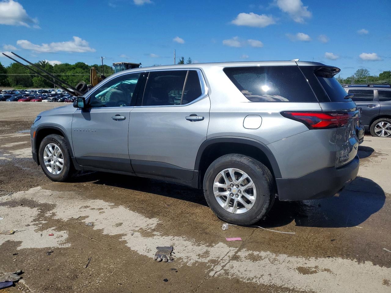 2023 CHEVROLET TRAVERSE LS — снимка 2