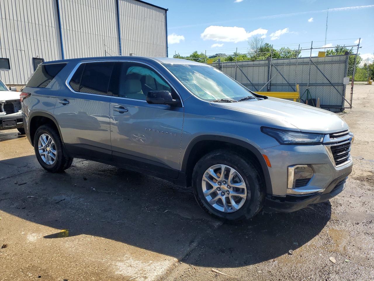 2023 CHEVROLET TRAVERSE LS — снимка 4