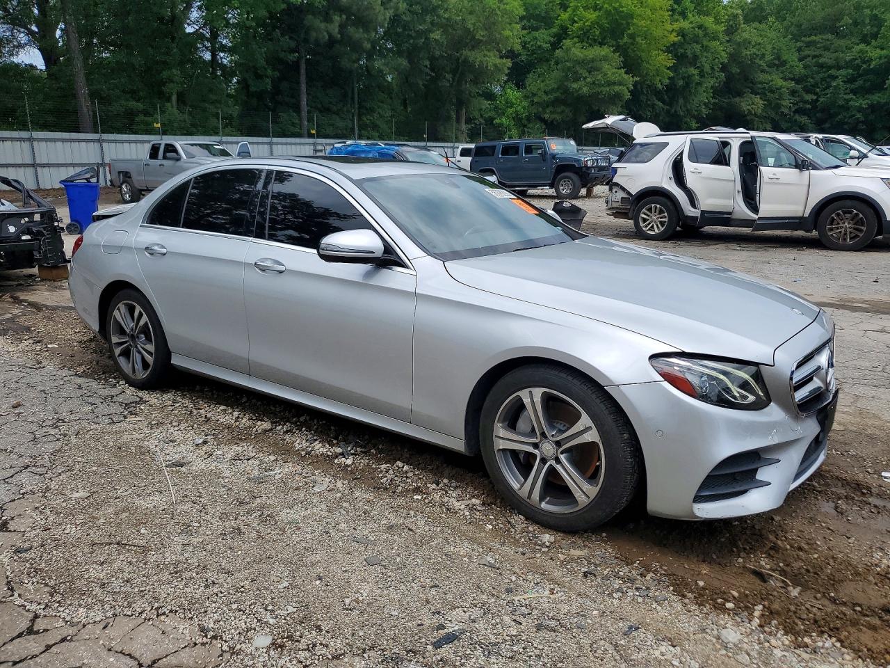 2017 MERCEDES-BENZ E 300 4MATIC — снимка 4