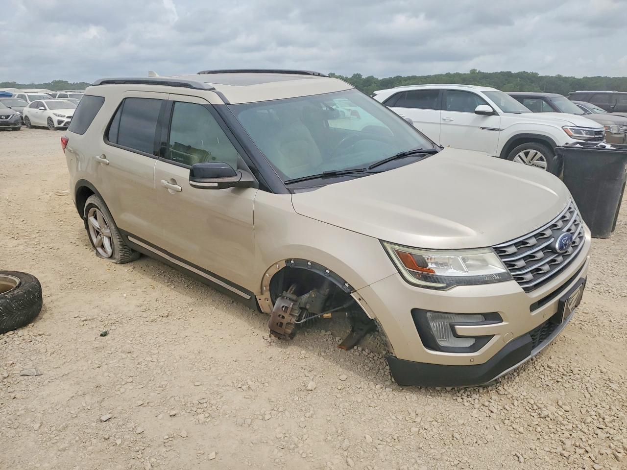 2017 FORD EXPLORER XLT — снимка 4