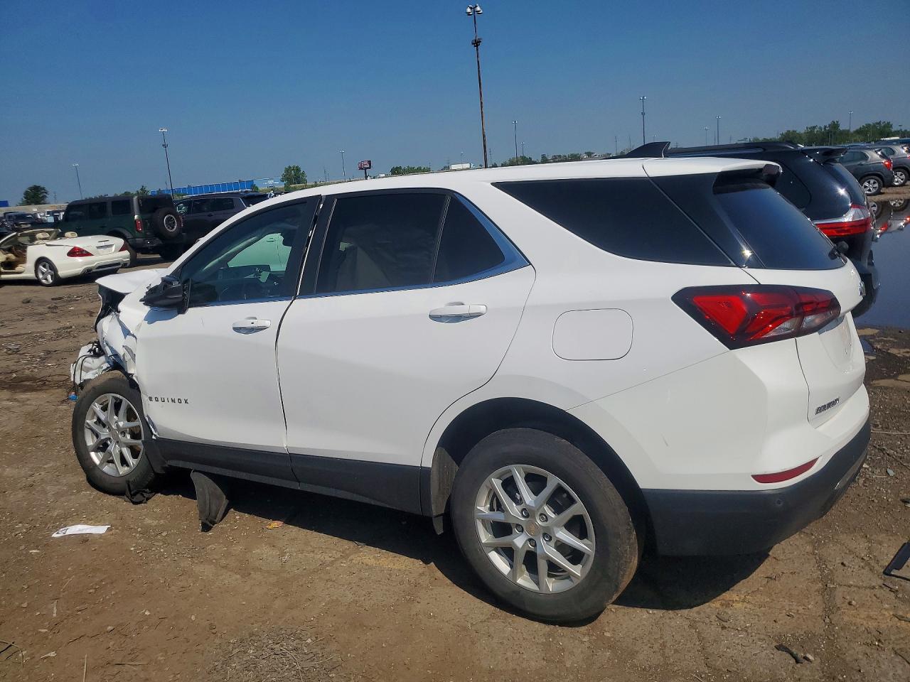 2022 CHEVROLET EQUINOX LT — снимка 2