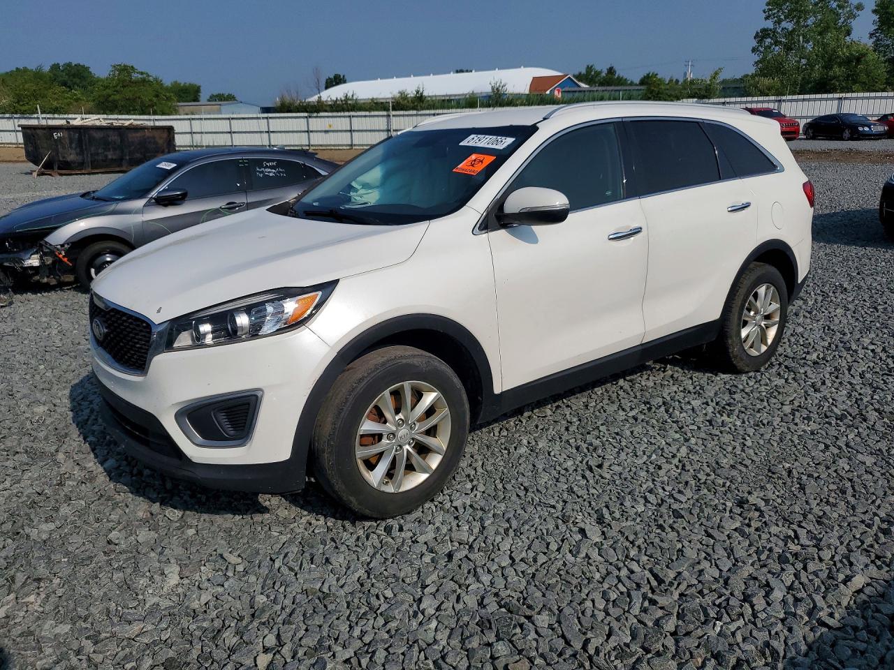 2016 KIA SORENTO LX