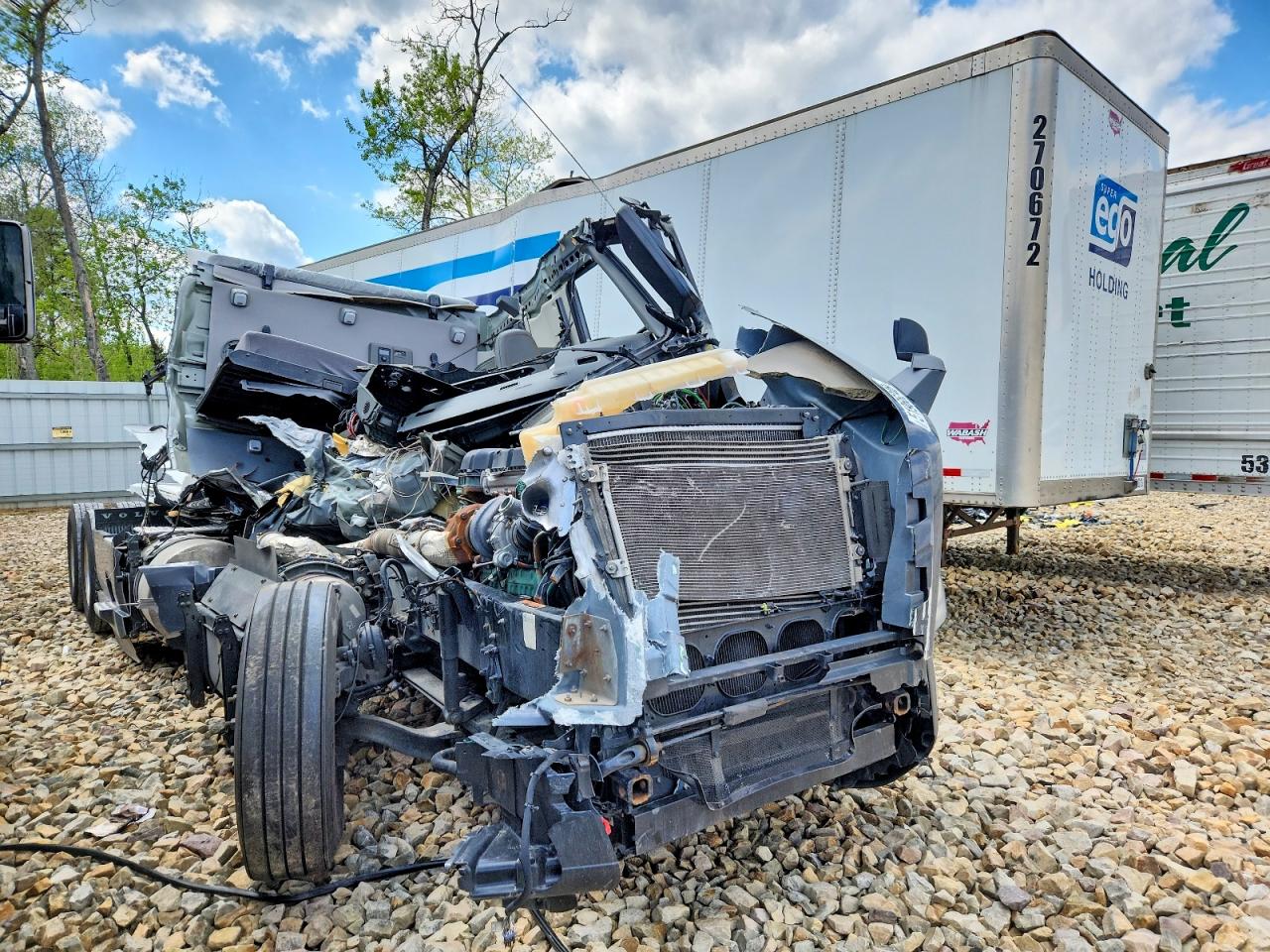 2025 VOLVO VN VNL