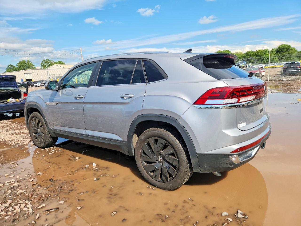 2025 VOLKSWAGEN ATLAS CROSS SPORT SE — снимка 2