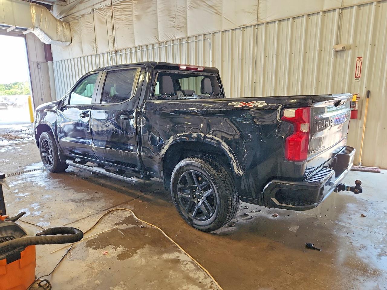 2023 CHEVROLET SILVERADO K1500 CUSTOM — снимка 2