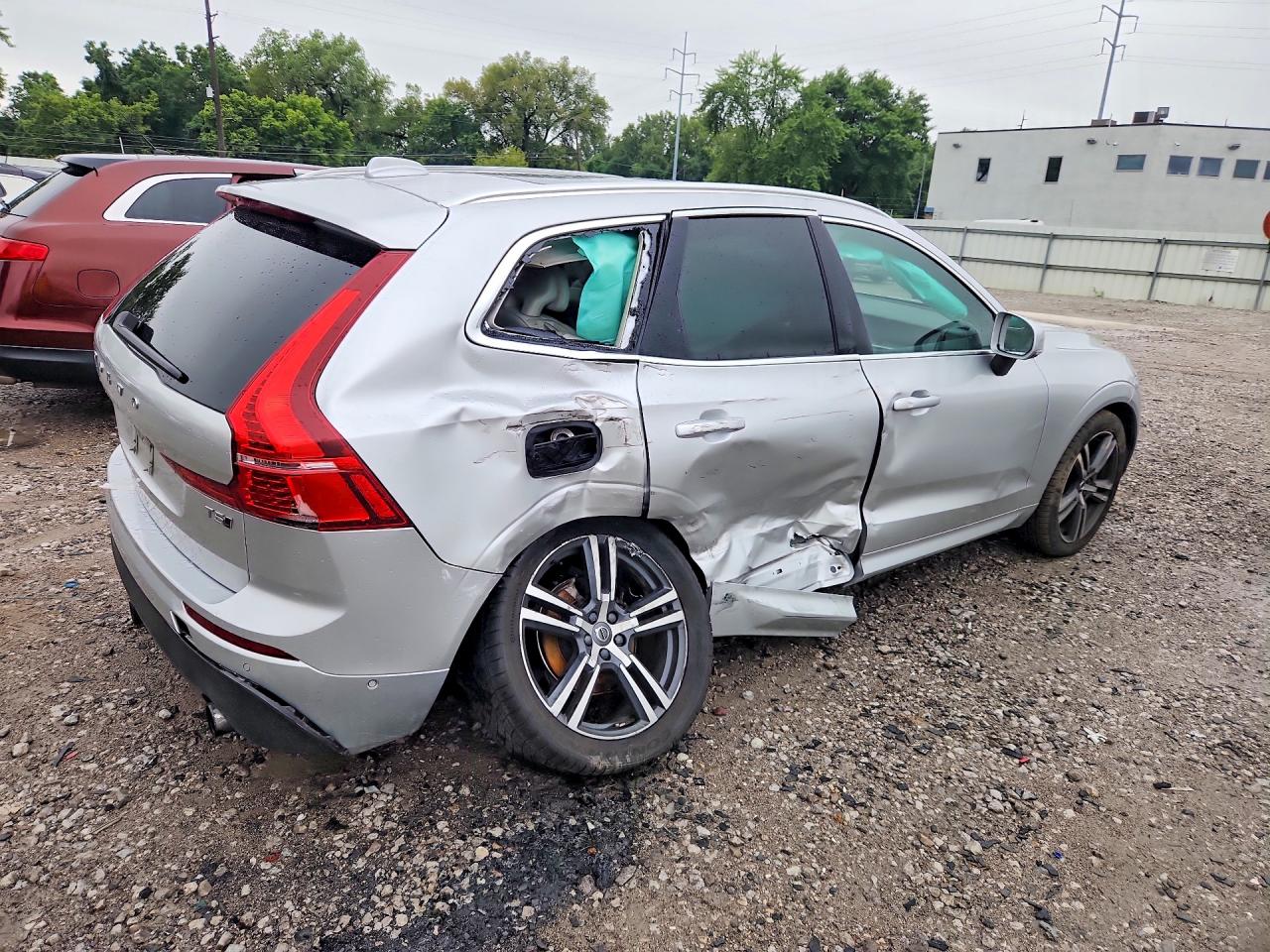 2019 VOLVO XC60 T5 — снимка 3