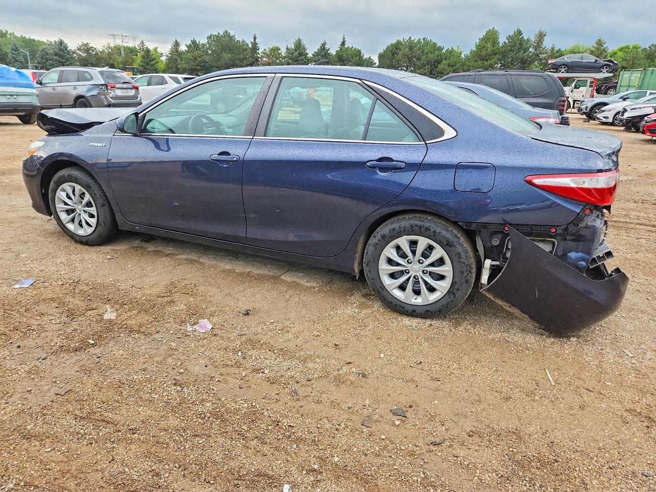 2015 TOYOTA CAMRY HYBRID LE — снимка 2