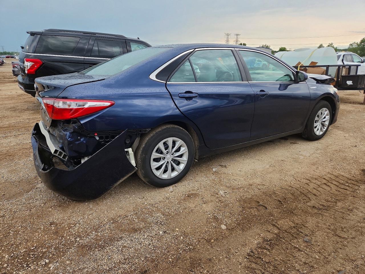 2015 TOYOTA CAMRY HYBRID LE — снимка 3