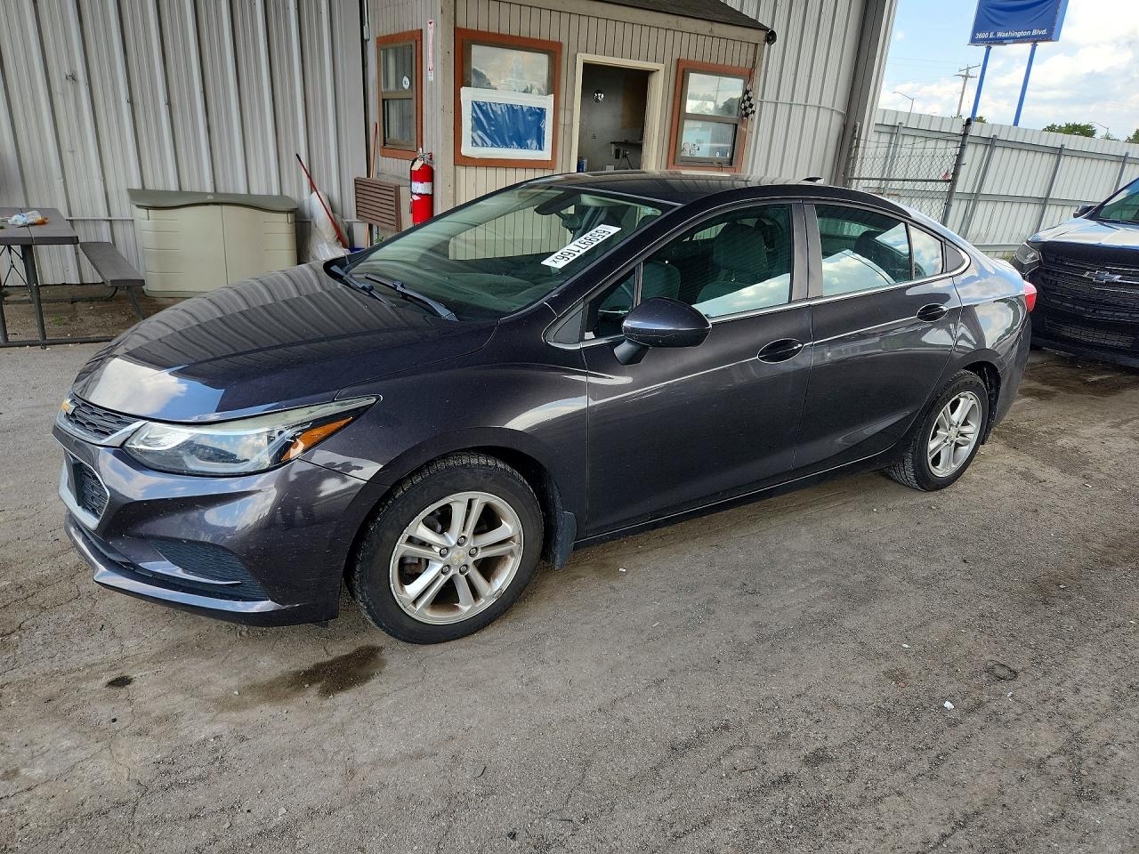 2017 CHEVROLET CRUZE LT