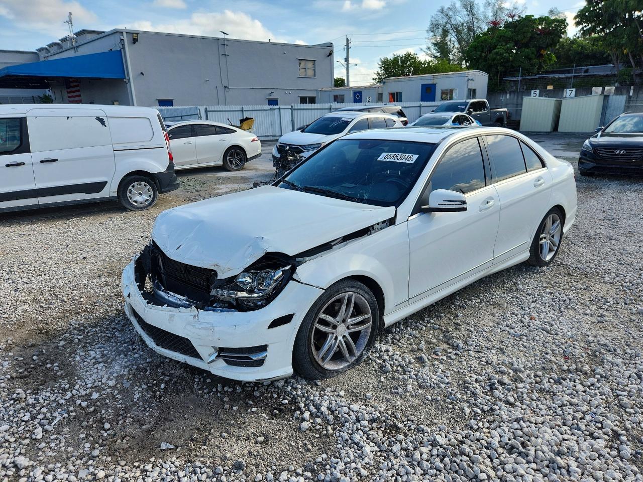 2013 MERCEDES-BENZ C 250