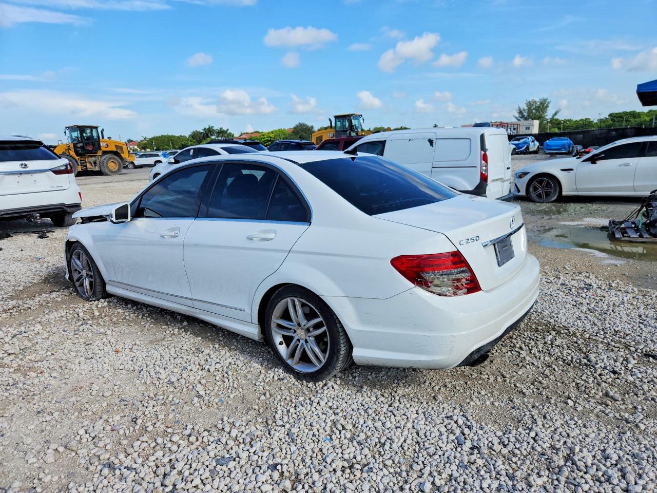2013 MERCEDES-BENZ C 250 — снимка 2