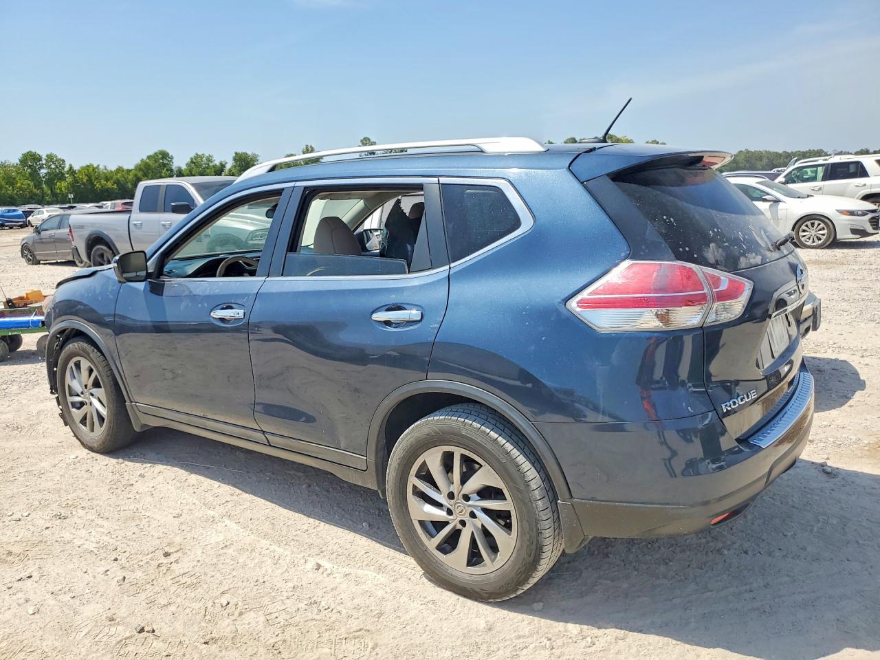 2015 NISSAN ROGUE SL — снимка 2