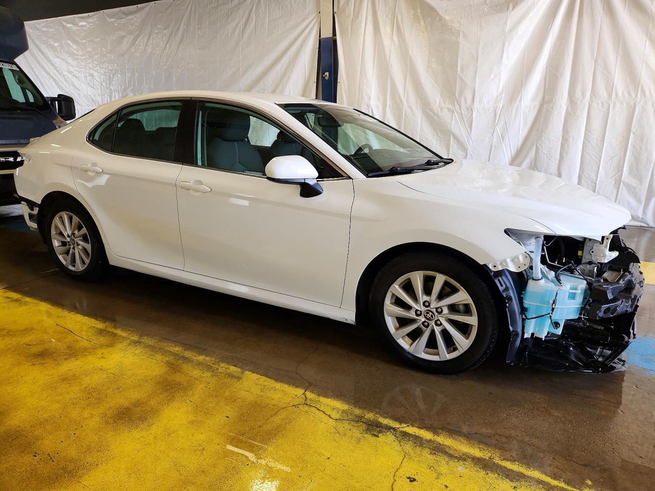 2022 TOYOTA CAMRY LE — снимка 4