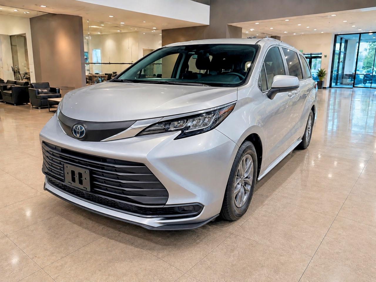 2022 TOYOTA SIENNA LE — снимка 2