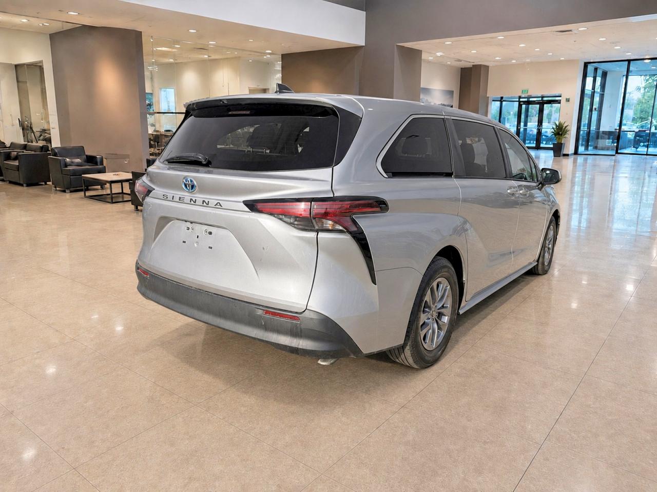 2022 TOYOTA SIENNA LE — снимка 4