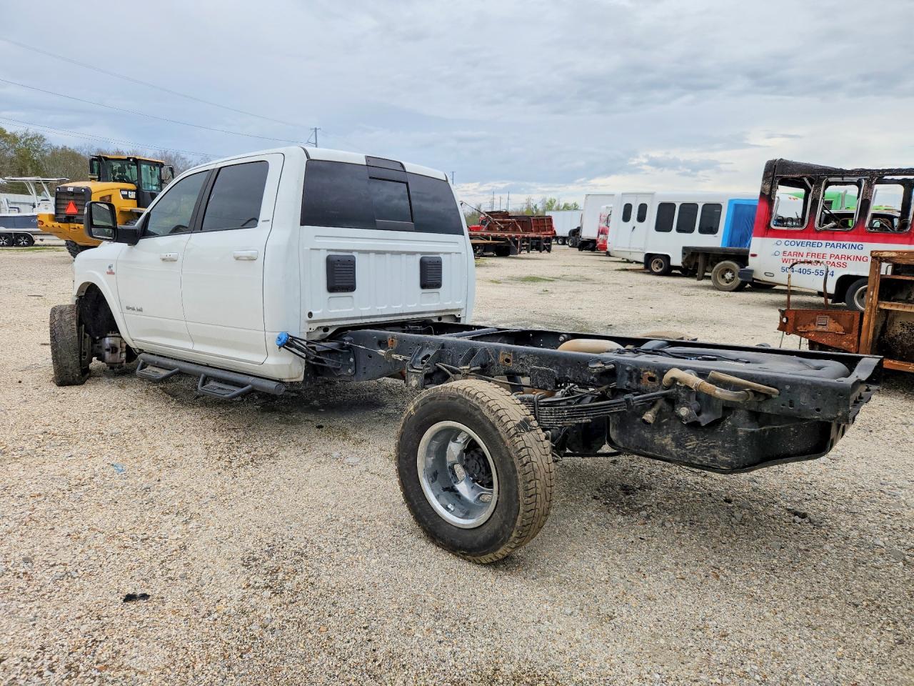 2024 RAM 3500 — снимка 2