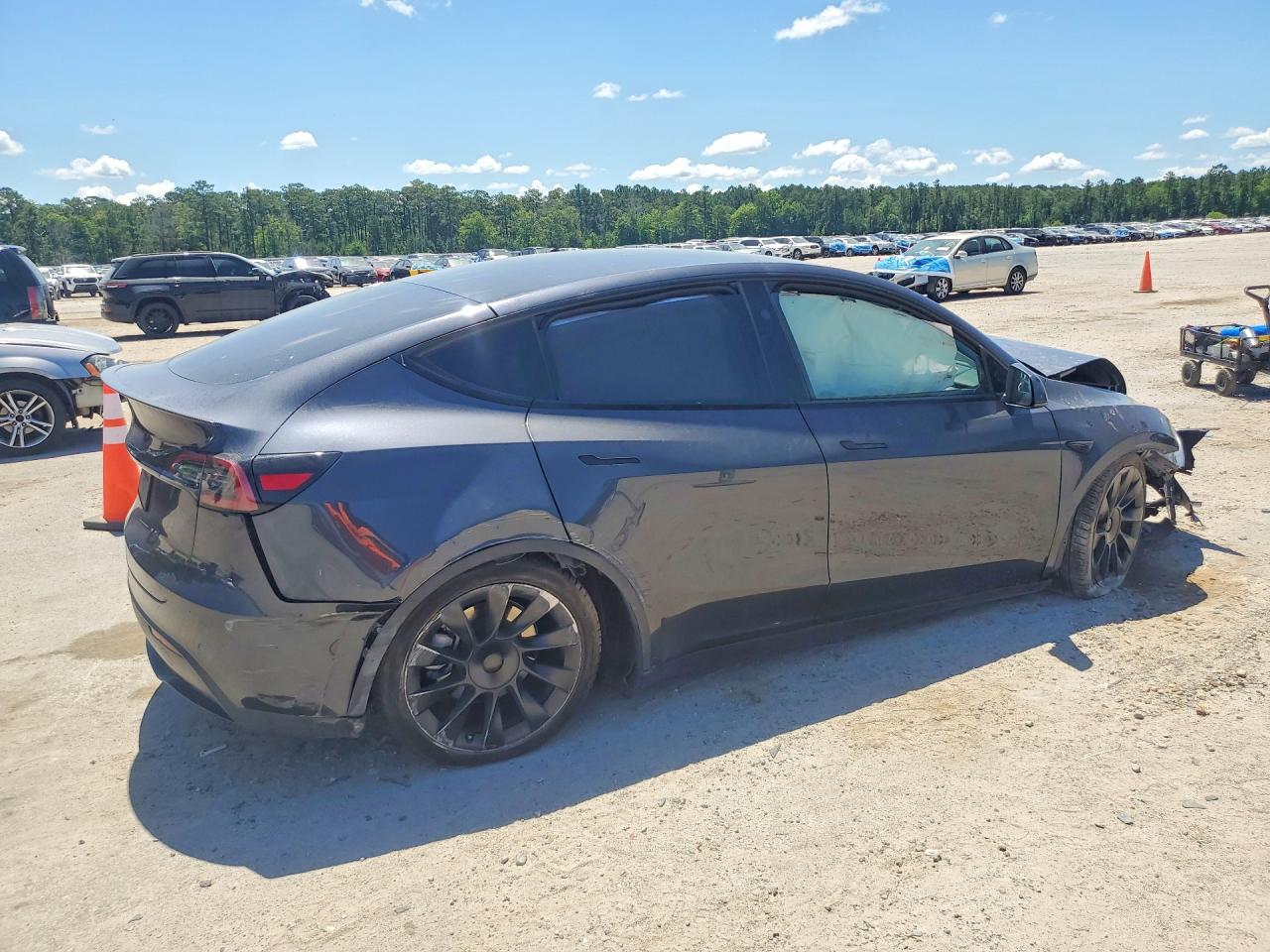 2025 TESLA MODEL Y — снимка 3