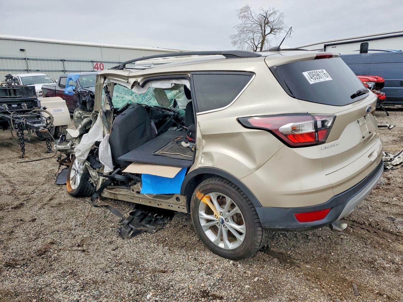 2017 FORD ESCAPE SE — снимка 2