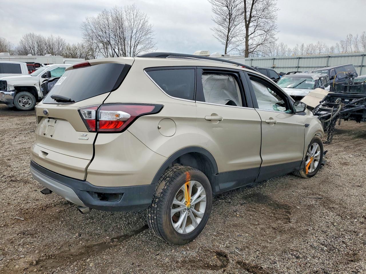2017 FORD ESCAPE SE — снимка 3