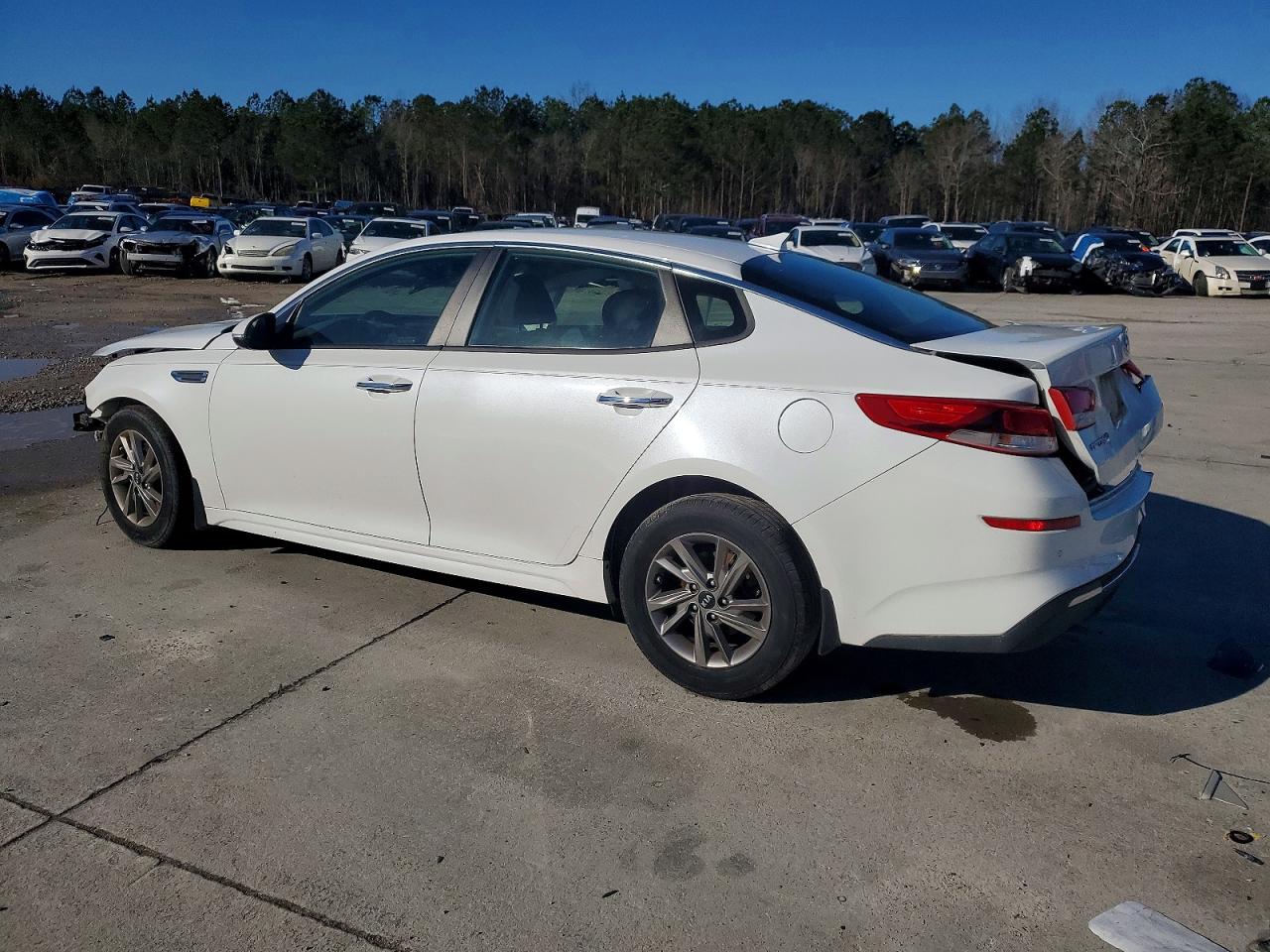2020 KIA OPTIMA LX — снимка 2