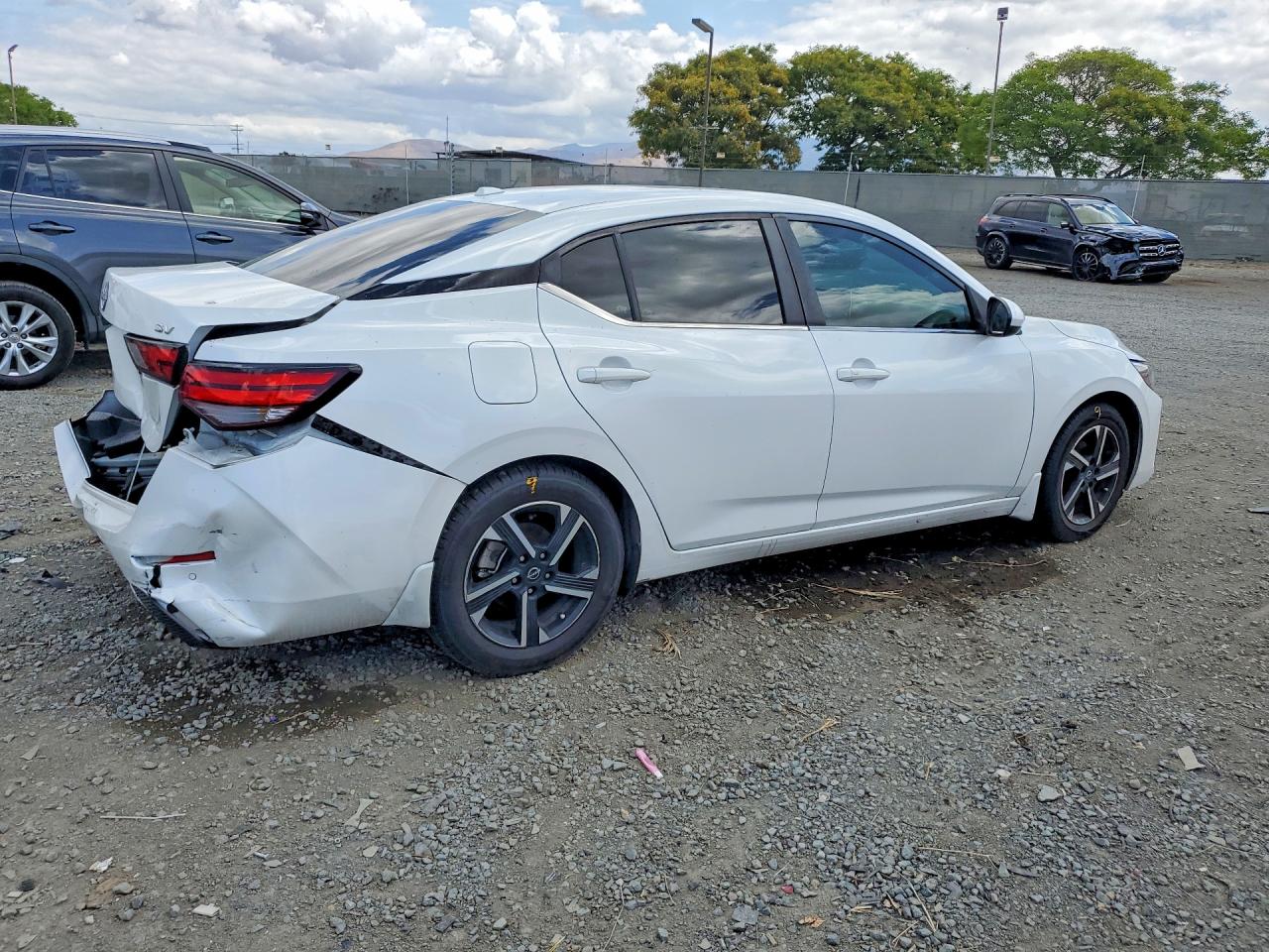 2024 NISSAN SENTRA SV — снимка 3