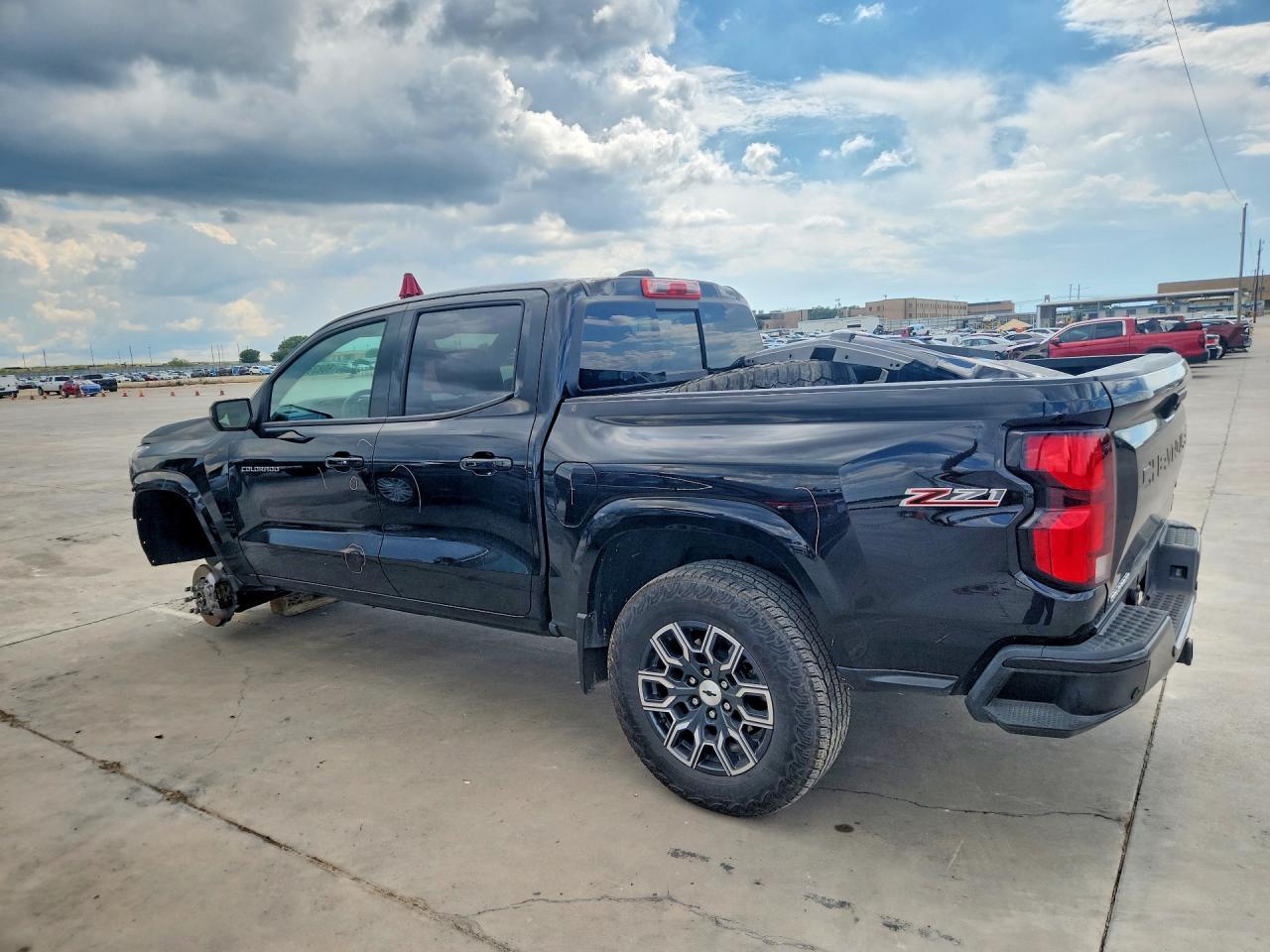 2025 CHEVROLET COLORADO Z71 — снимка 2